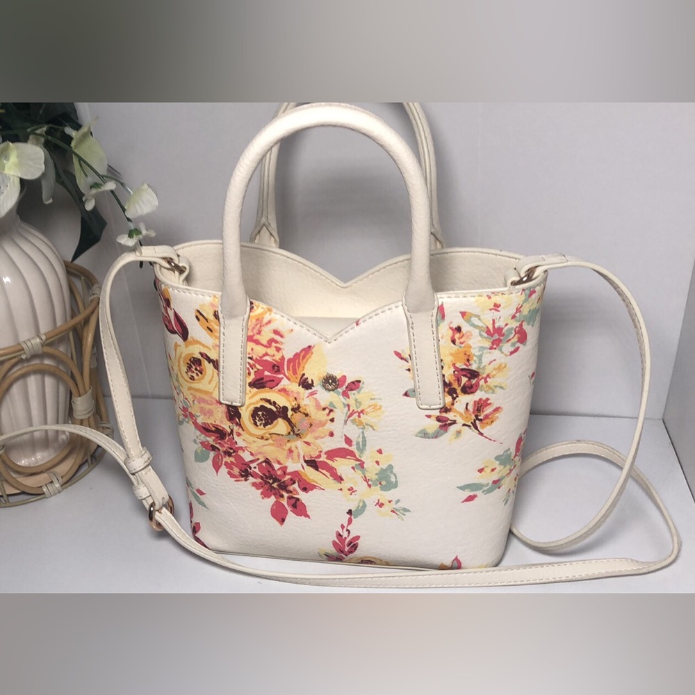 Woman’s Floral Handbag